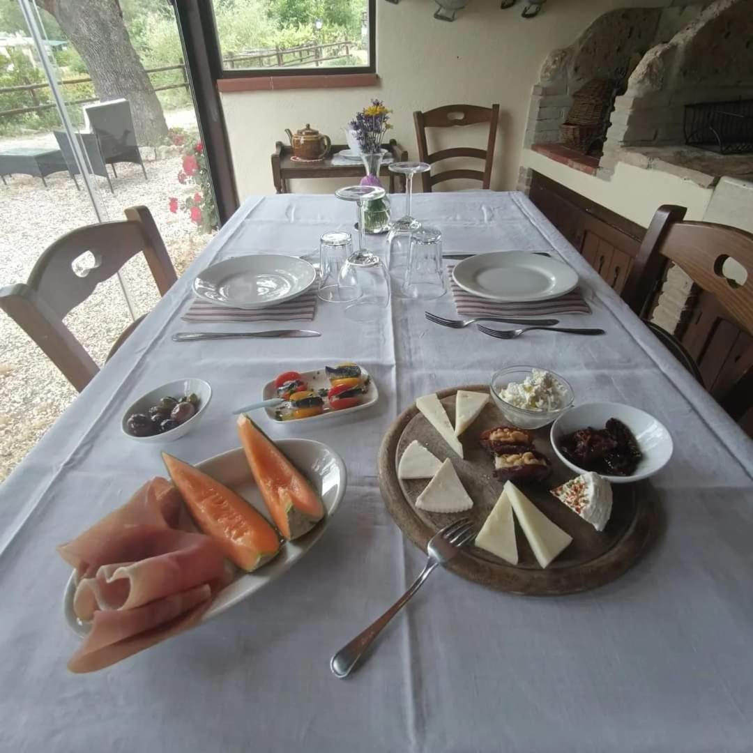 Azienda Agricola Biologica La Cardellina Tolfa Esterno foto